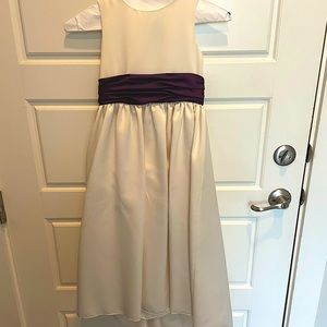 Beautiful Junior Bridesmaid or Flowergirl Dress